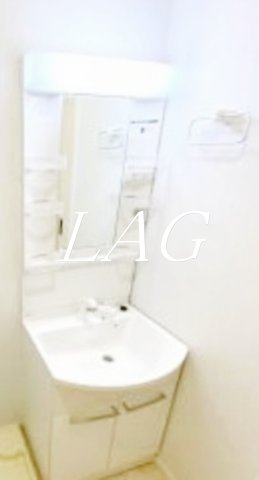洗面設備　独立洗面台です。