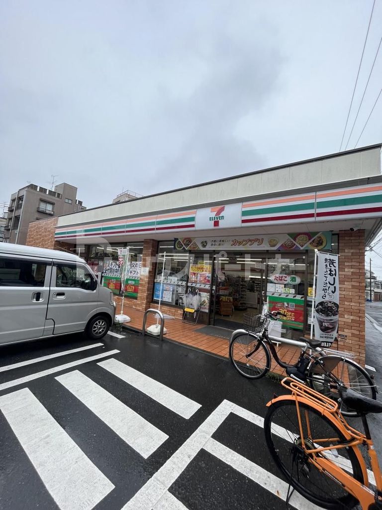 コンビニ　セブンイレブン板橋弥生町店（コンビニ）まで350m