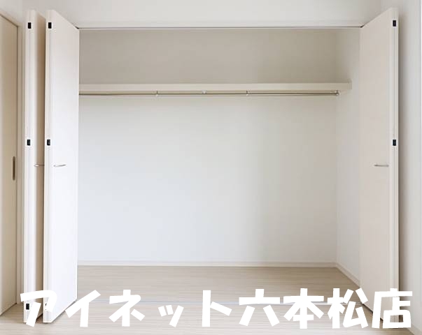 収納　ぱっくり大きな収納に何でも入れちゃってください