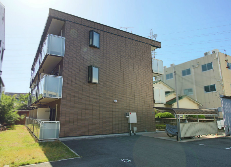 レオネクストイーエフIIIの外観写真