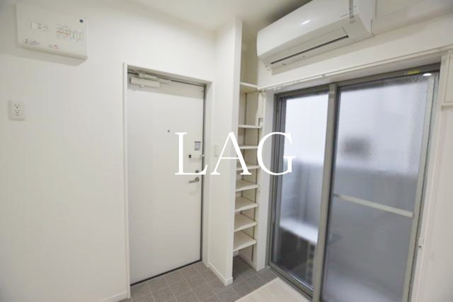 玄関　玄関です。
