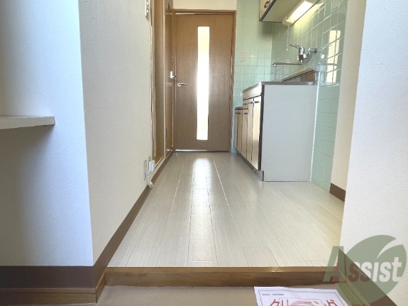 玄関　玄関から撮影しました。広々としていますね！