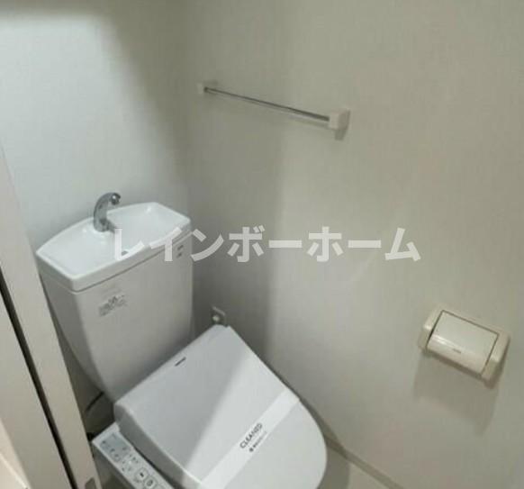 ＪＲ総武線 船橋駅 徒歩13分 11階建 築19年のトイレ写真