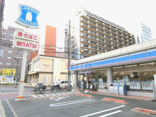 コンビニ　ローソン江坂東店（コンビニ）まで234m