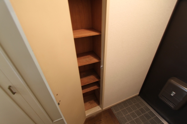 玄関　玄関収納