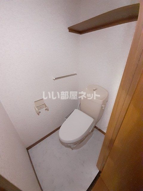 【新居浜市楠崎のアパートのトイレ】