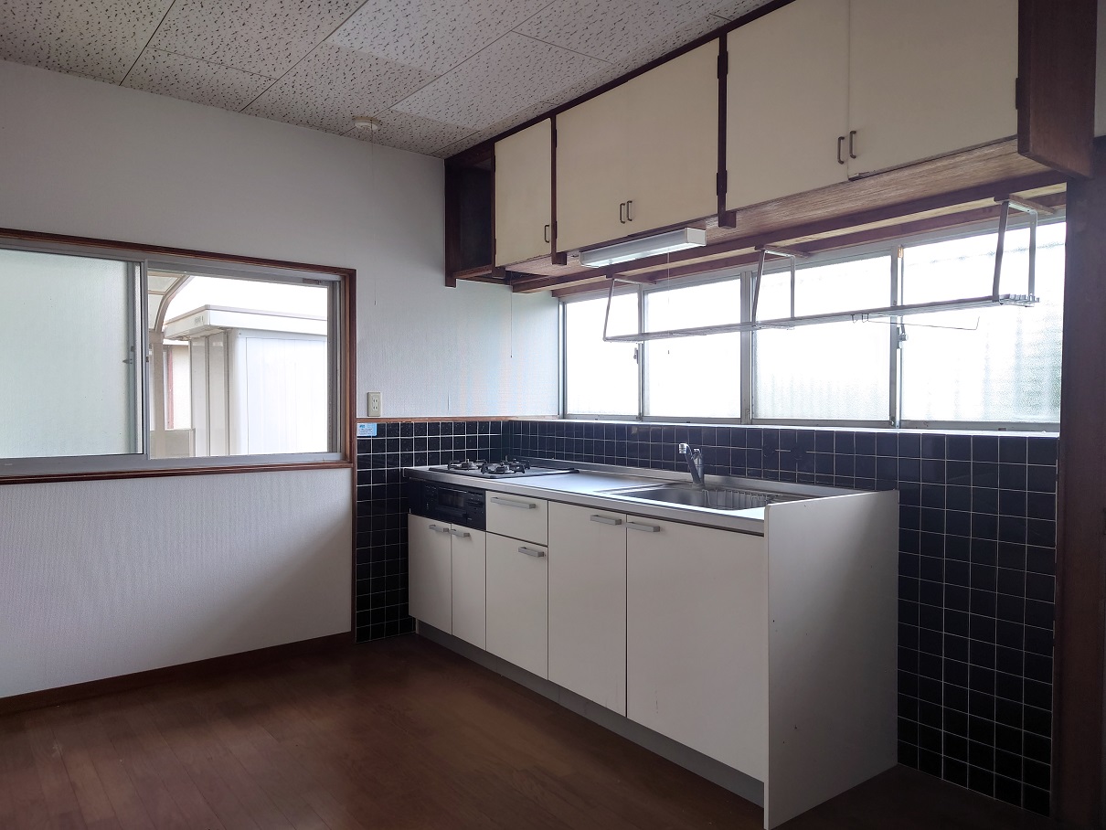 ＪＲ鹿児島本線 鹿児島駅 徒歩5分 2階建 築52年のキッチン写真