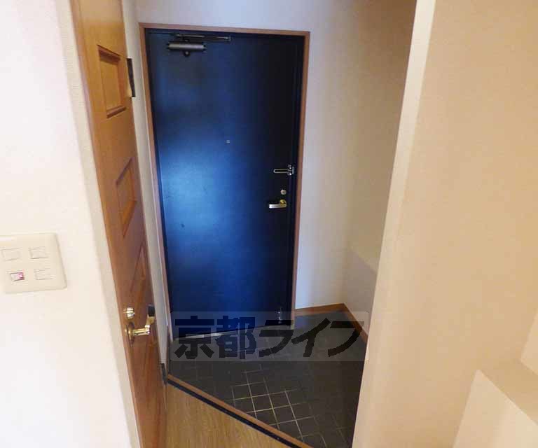 玄関　玄関です。