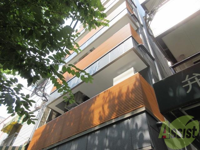 神戸市灘区城内通のマンションの建物外観