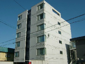 札幌市東区北十条東のマンションの建物外観