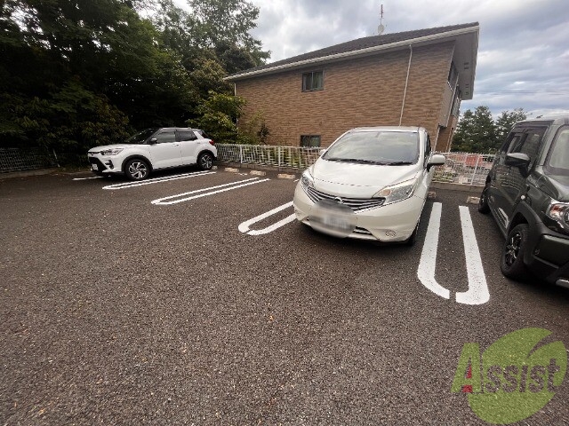 【塩竈市赤坂のアパートの駐車場】