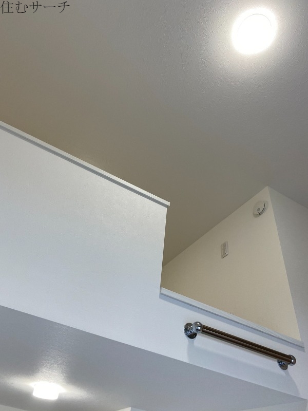 その他部屋・スペース　ロフト入口