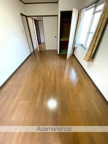 黒川マンションの居間写真