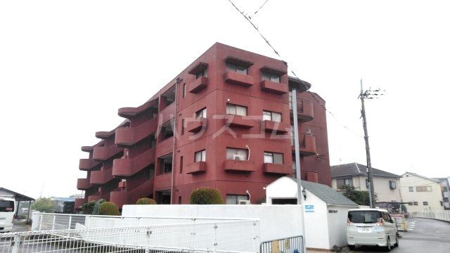 嵯峨野ロイヤルハイツの建物外観