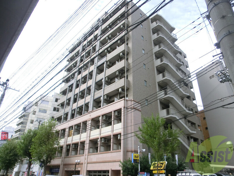 【神戸市中央区琴ノ緒町のマンションの建物外観】