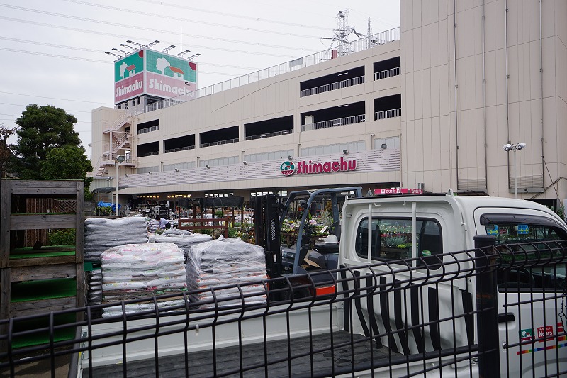 【横浜市青葉区荏田西のアパートのショッピングセンター】