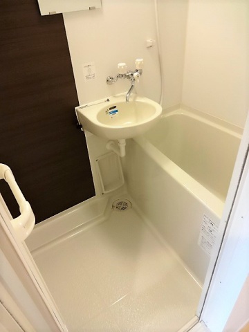 バス・シャワールーム　バス・トイレ別々