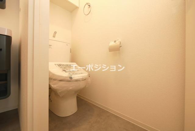 トイレ　セレニテ難波ミラク参番館