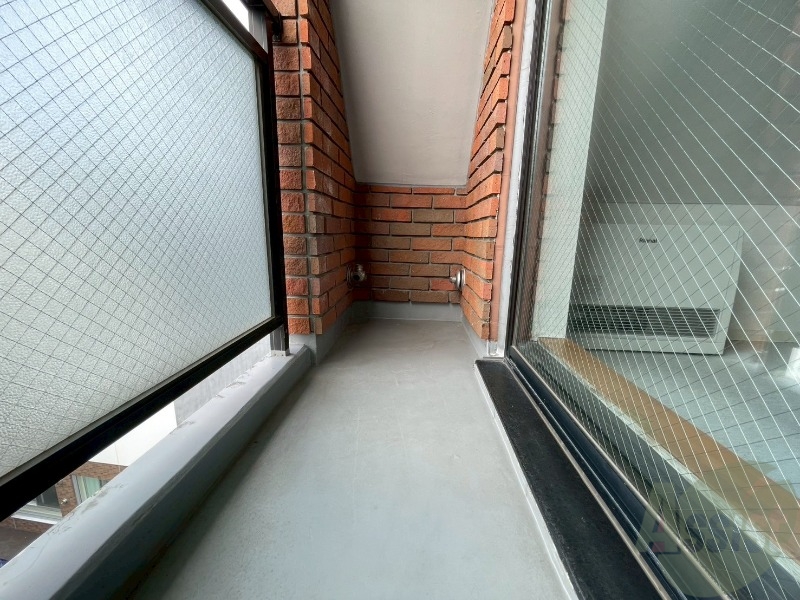 バルコニー　バルコニーです。洗濯物を干したり一息ついたりできますね！