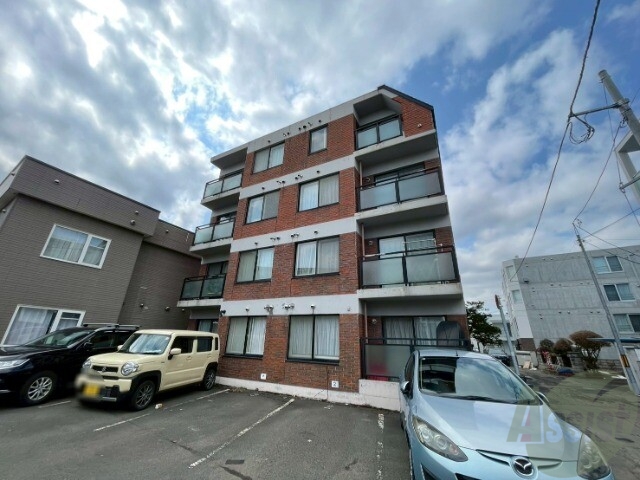 建物外観　札幌市中央区北十三条西「ストロール札幌」