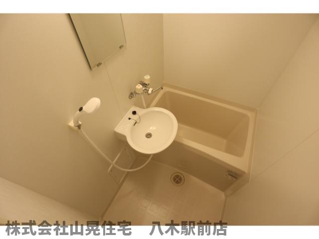 バス・シャワールーム　お風呂で日々の疲れを落としましょう