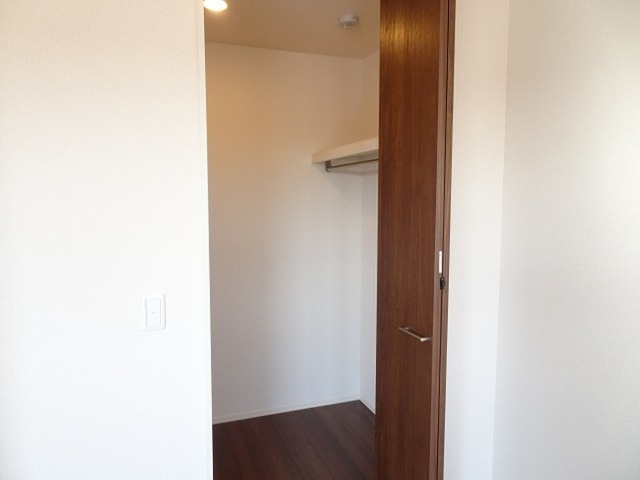 収納　ウォークインクローゼット付いています。たっぷり収納できますよ