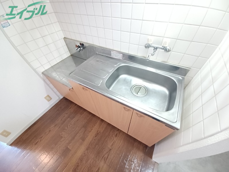 キッチン　同型反転参考写真