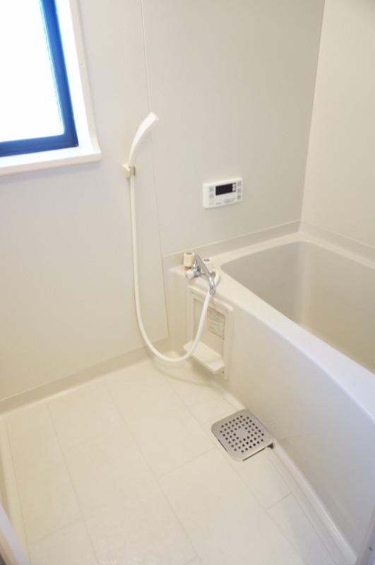 バス・シャワールーム　図面と現状に相違がある場合には現状を優先