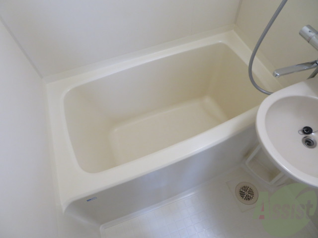 バス・シャワールーム　疲れた時はゆっくり湯船につかってみてはいかがでしょうか。