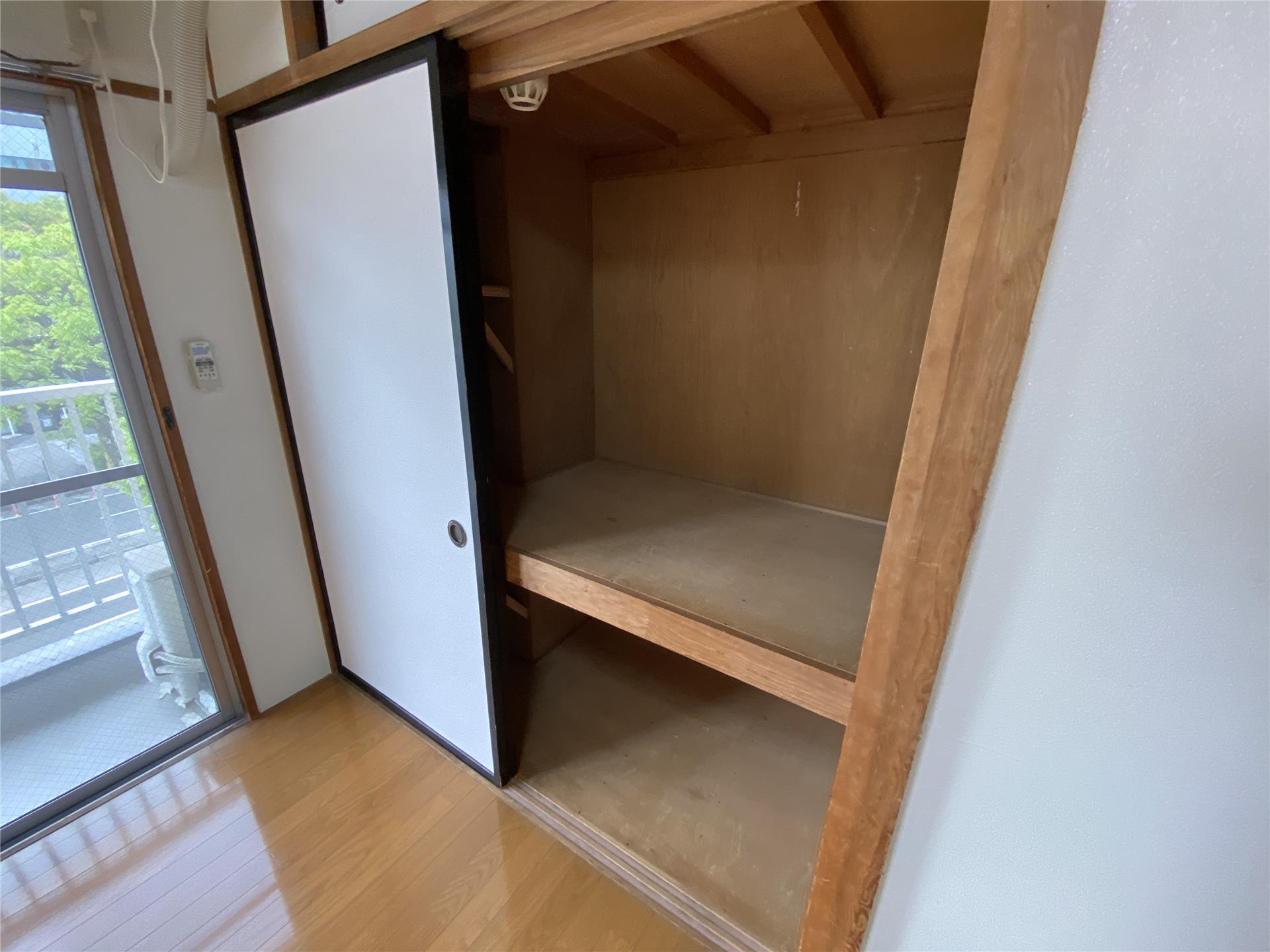 収納　奥行きのある収納です