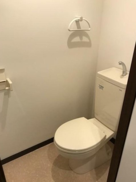 トイレ　他部屋参考。
