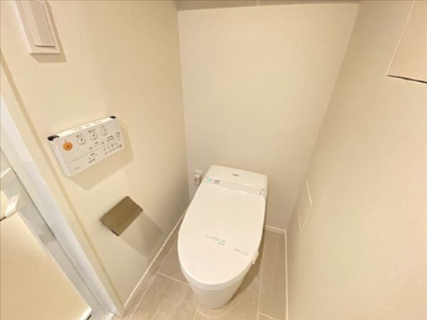 トイレ　別部屋参考写真