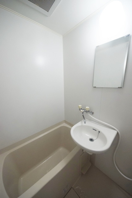 バス・シャワールーム　～いい湯だなぁ～