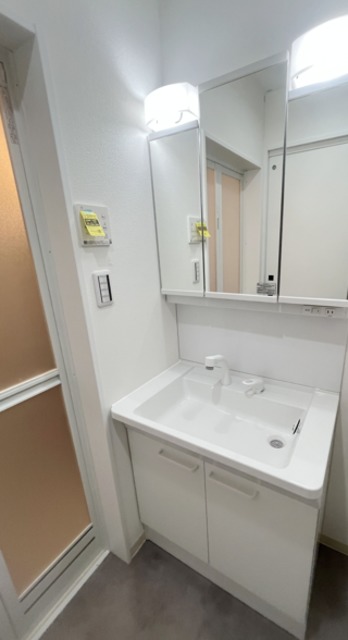 洗面設備　同仕様