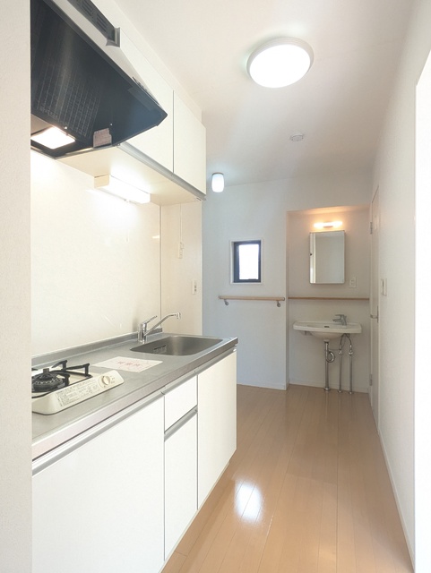 その他部屋・スペース　キッチン～廊下