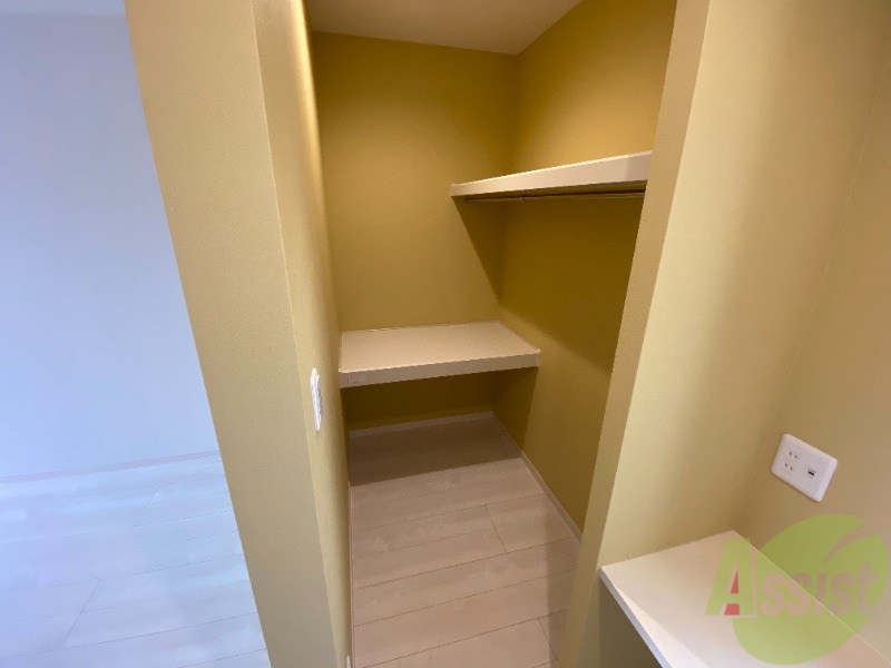 収納　このところ流行りのオープンクローゼットです。