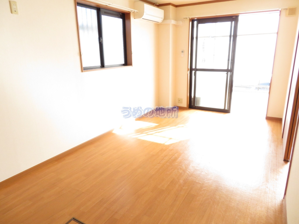 居室・リビング　リビング