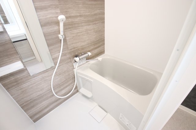 バス・シャワールーム　別号室の参考写真の為現状優先です。