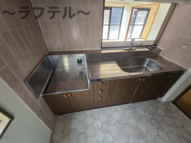 キッチン　別部屋イメージ写真