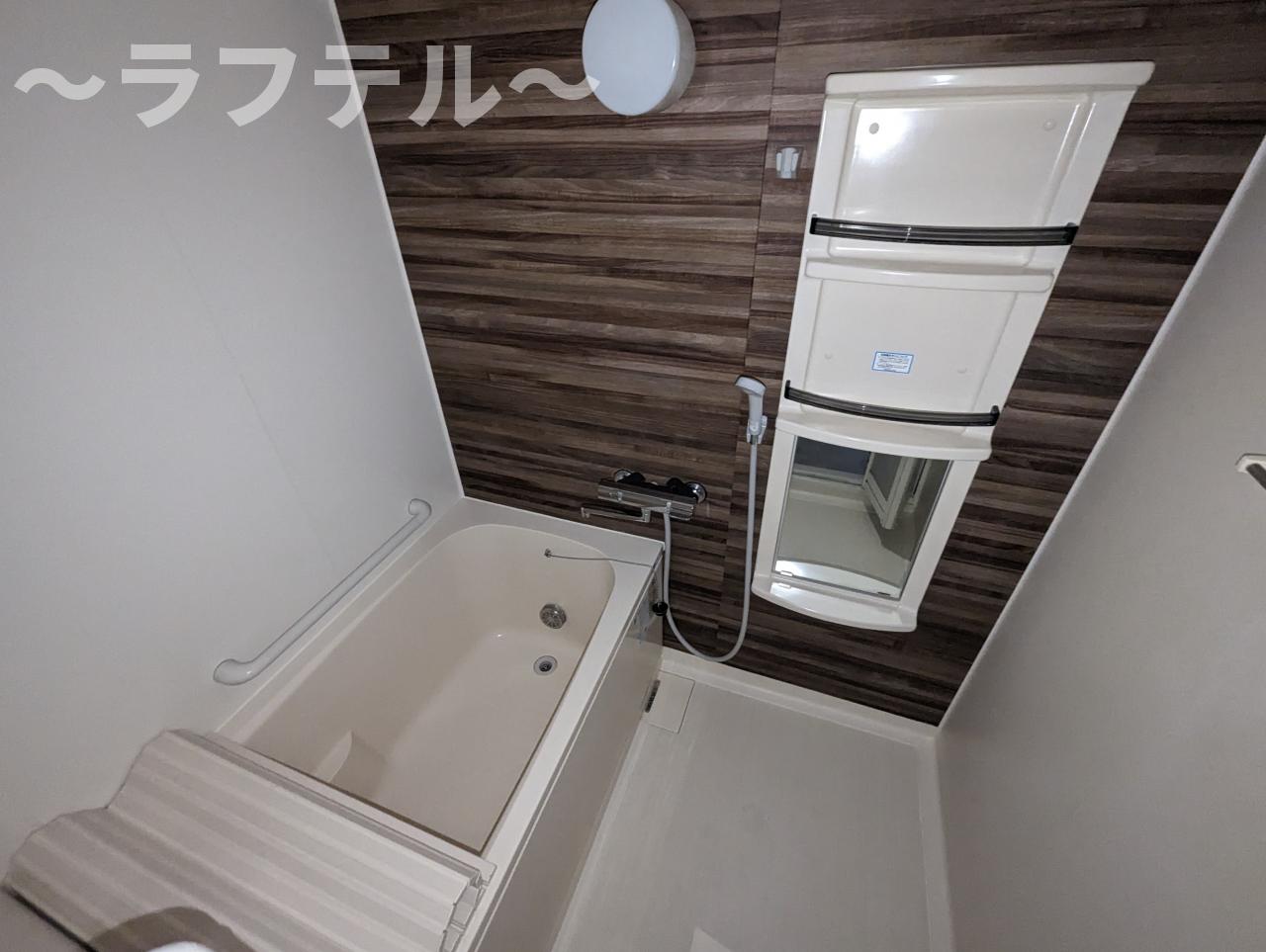 バス・シャワールーム　別部屋イメージ写真