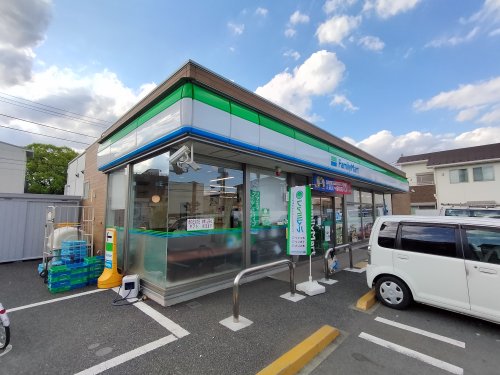 コンビニ　ファミリーマート 所沢 けやき台一丁目店（コンビニ）まで356m