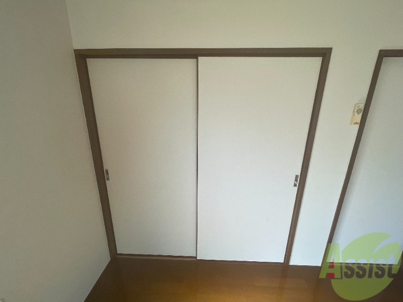 収納　洋室８帖には、収納スペースも付いています。