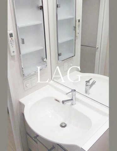 洗面設備　洗面台です。