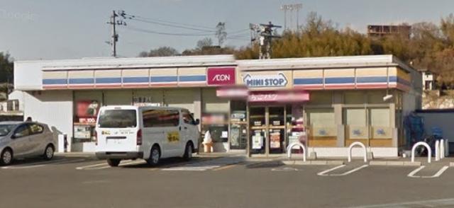 コンビニ　ミニストップ高松牟礼町店（コンビニ）まで2001m