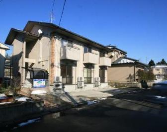 建物外観　駐輪場・ゴミステーション有り