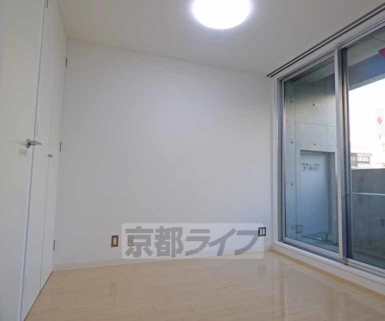 居室・リビング　広々とした室内です。