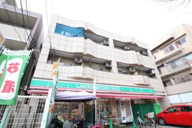 コンビニ　ローソンストア１００　本陣店（コンビニ）まで199m