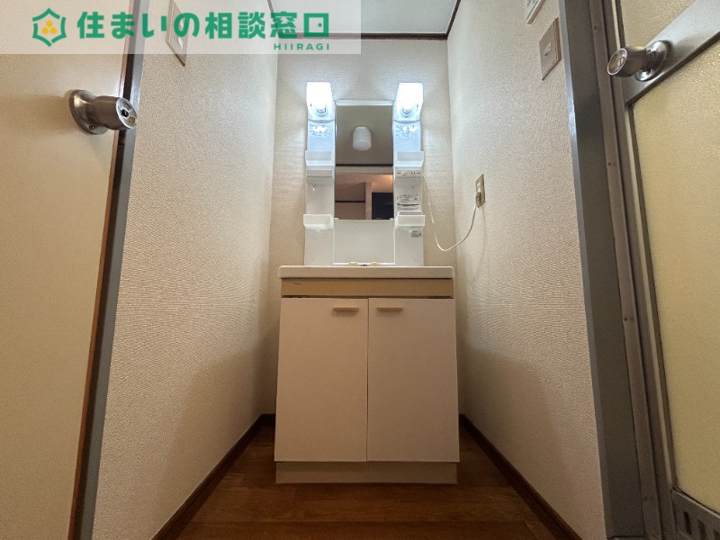 洗面設備　同型