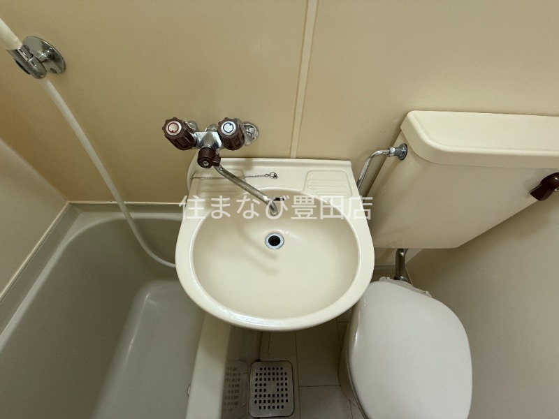 洗面設備　同型タイプ