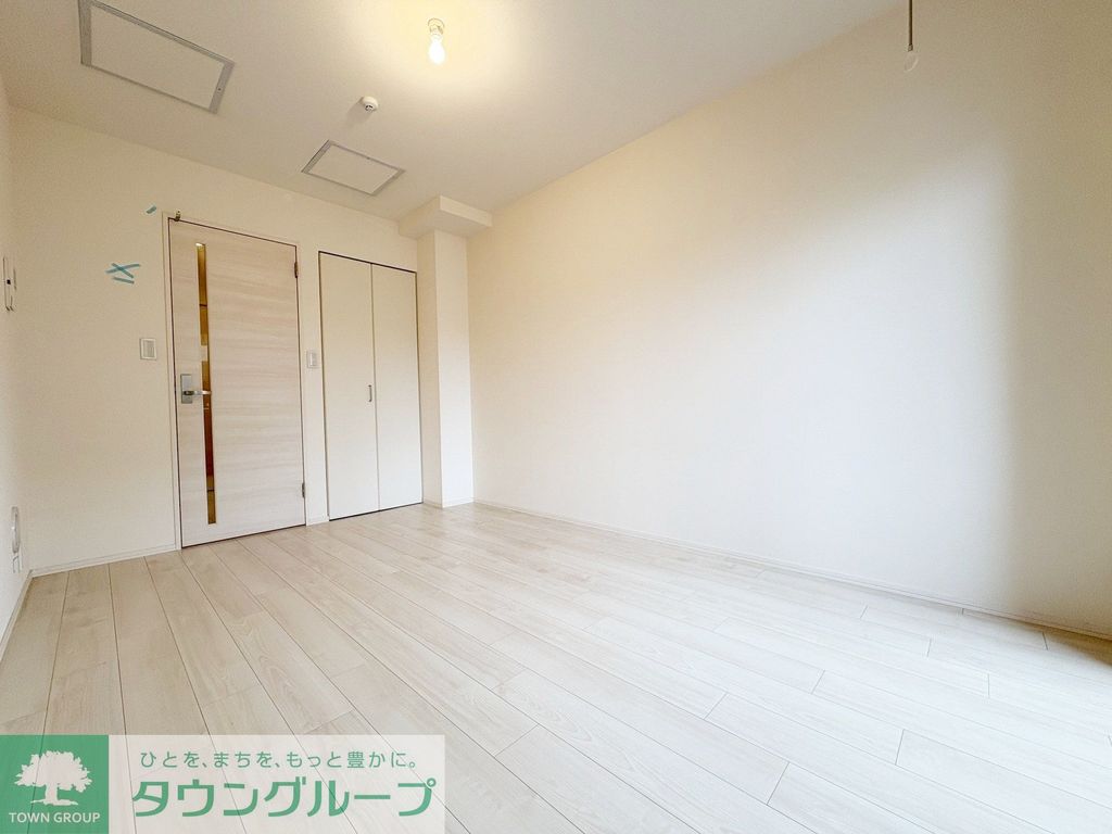 居室・リビング　※同建物他号室写真